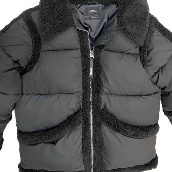 Urban Outfitters Borg Trim Puffer Jacket in Black Size Small - Picture 6 of 11